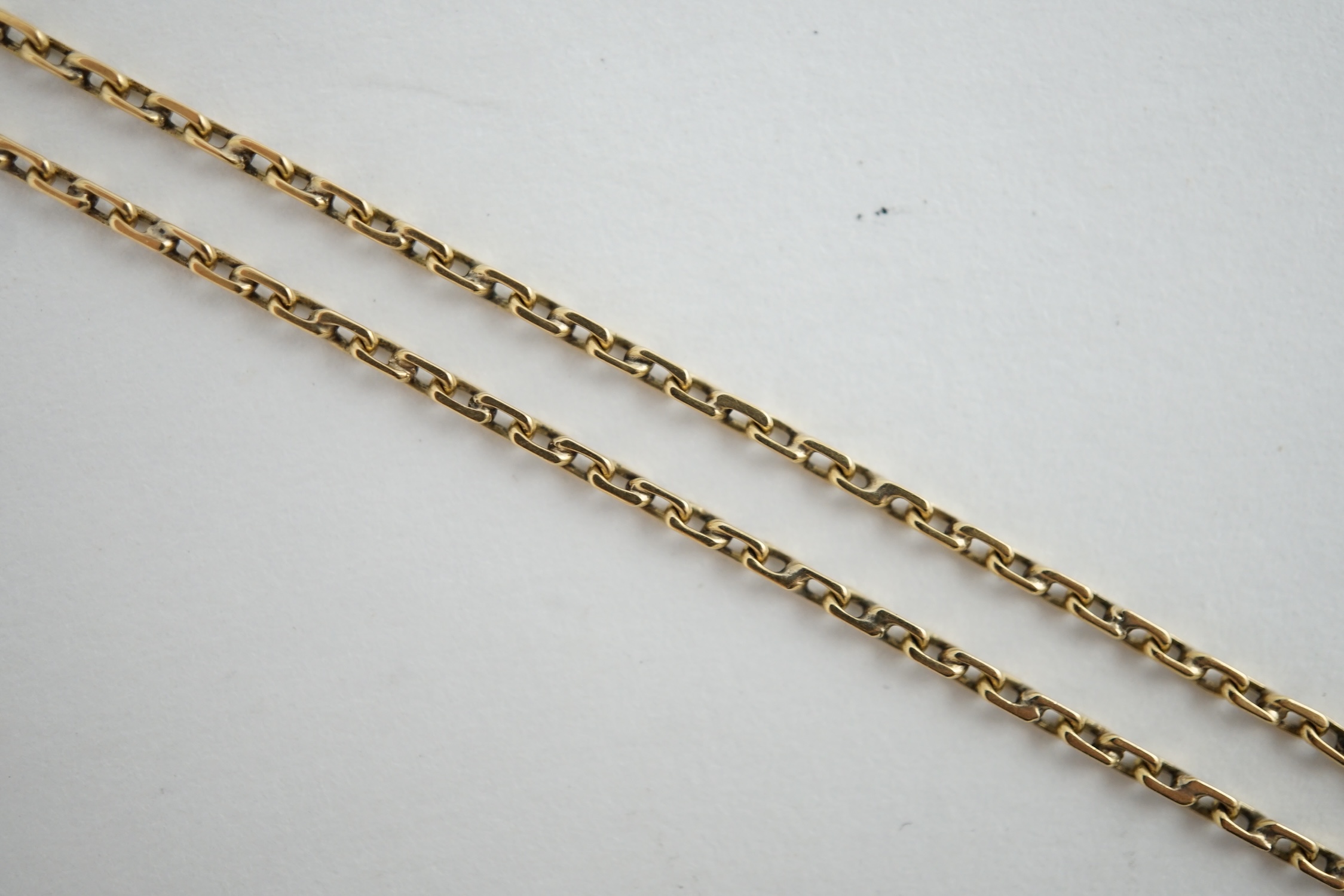 A modern 14k guard chain